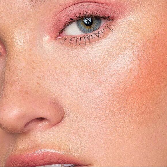 EM Cosmetics Radiant Veil Blush in Magic Hour pink sparkles lightweight NWT - Picture 12 of 12